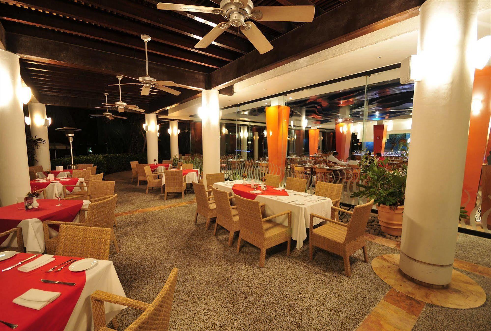 Hotel Ocean Breeze Mazatlán Exterior foto